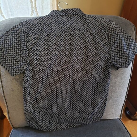 Like NEW Perry Ellis Boys Short Sleeve Button-Down Shirt - Picture 6 of 8